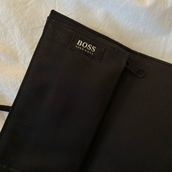 Hugo Boss Black Soft Suede Travel Jewellery Case​​​​​ - Picture 8 of 8